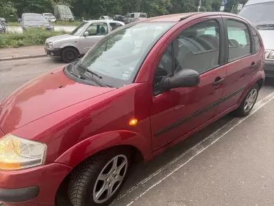 Brugt Citroën C3 Exclusive 68 HK (50 kW) 2004 Rød Sedan