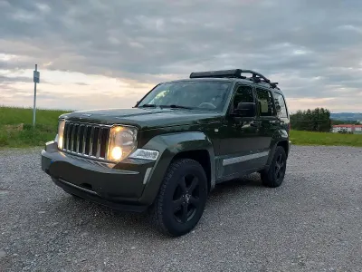 Gebraucht Jeep Cherokee 205 PS (150 kW) 2009 Grün SUV