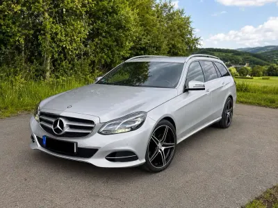 Gebraucht Mercedes E220 170 PS (125 kW) 2013 Grau Kombi