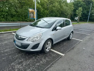 Gebraucht Opel Corsa 95 PS (69 kW) 2013 Silber Kleinwagen