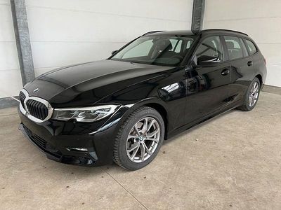 Gebraucht BMW 320 190 PS (139 kW) 2020 Schwarz ii/bonnet fluid black Kombi