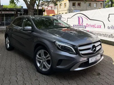 Gebraucht Mercedes GLA220 170 PS (125 kW) 2014 Grau SUV