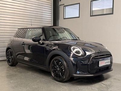 Gebraucht Mini Cooper Classic 136 PS (100 kW) 2023 Schwarz Kleinwagen