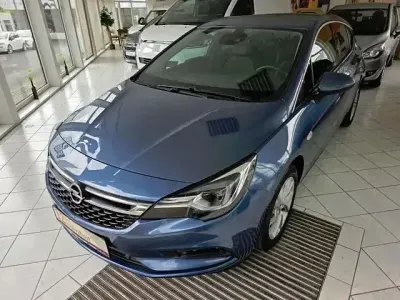 Gebraucht Opel Astra Innovation 125 PS (91 kW) 2017 Blau Limousine