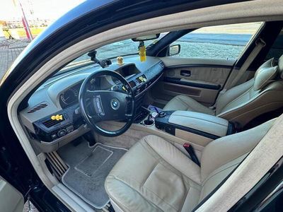 BMW 730