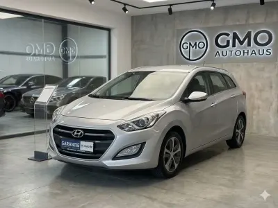 Gebraucht Hyundai i30 YES! 101 PS (74 kW) 2016 Silber Kombi