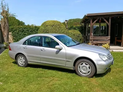 Gebraucht Mercedes C200 163 PS (119 kW) 2000 Silber Limousine