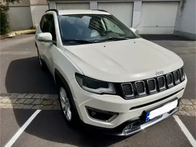 Gebraucht Jeep Compass Limited 150 PS (110 kW) 2020 Weiß SUV