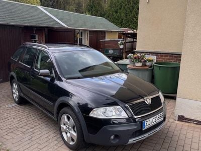 Używany Skoda Octavia Scout 4x4 140 KM (102 kW) 2008 Czarny Kombi