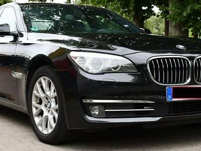 BMW 730