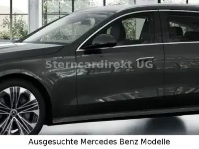 Używany Mercedes E300 Avantgarde 313 KM (230 kW) 2025 Szary Sedan/Limuzyna