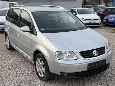 Silber Gebraucht 2004 VW Touran Highline Van / Kleinbus | 2.950 € (Teuer)