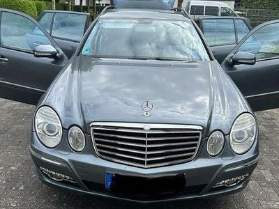 Mercedes E220