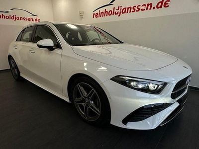 Weiß Gebraucht 2024 Mercedes A200 AMG Limousine | 31.990 € (Fairer Preis)