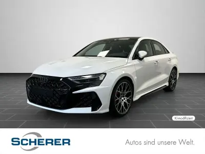Gebraucht Audi RS3 Comfort 400 PS (294 kW) 2025 Arkonaweiß Limousine
