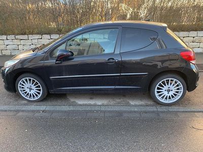 Gebraucht Peugeot 207 Platinum 156 PS (114 kW) 2010 Schwarz Limousine
