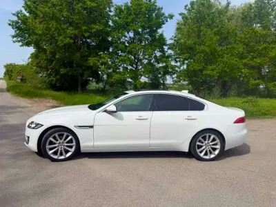 Gebraucht Jaguar XF 188 PS (138 kW) 2017 Weiß Limousine