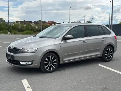 Gebraucht Skoda Rapid Ambition 86 PS (63 kW) 2015 Beige Kleinwagen