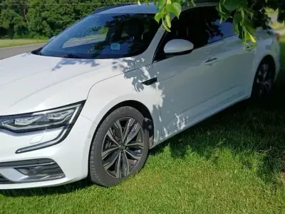 Gebraucht Renault Talisman GrandTour Intens 189 PS (139 kW) 2022 Weiß Kombi