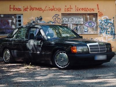 Gebraucht Mercedes 190 122 PS (89 kW) 1989 Andere farben Limousine