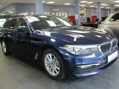 Gebraucht BMW 530 Comfort Edition 252 PS (185 kW) 2020 Blau Kombi