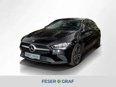 Gebraucht Mercedes CLA180 Shooting Brake 116 PS (85 kW) 2021 Schwarz Kombi