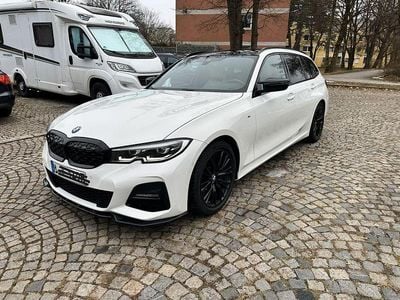 Weiß Gebraucht 2019 BMW 330 M Sport Kombi | 30.800 € (Fairer Preis)