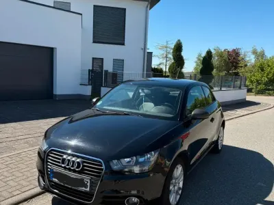 Gebraucht Audi A1 86 PS (63 kW) 2012 Schwarz Kleinwagen