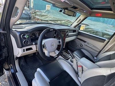 Gebraucht Jeep Commander Overland 218 PS (160 kW) 2009 Schwarz SUV