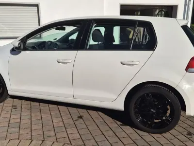 Usata VW Golf VI Trendline 86 CV (63 kW) 2010 Bianco Utilitaria