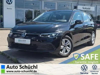 Gebraucht VW Golf VIII Active 131 PS (96 kW) 2024 Deep black perleffekt Kombi