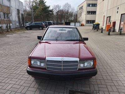 Usata Mercedes 190 109 CV (80 kW) 1993 Rosso Berlina