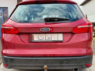 Gebraucht Ford Focus Titanium 150 PS (110 kW) 2015 Rot Kombi