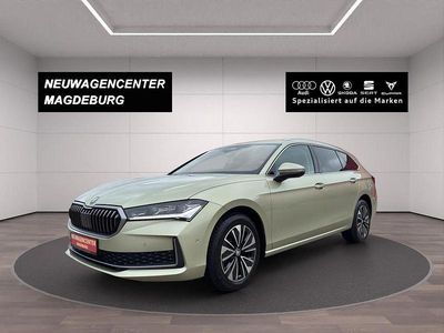 Gebraucht Skoda Superb Selection 150 PS (110 kW) 2024 Ice tea gelb metallic Kombi