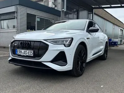 Gebraucht Audi e-tron S-Line 230 kW (313 PS) 2022 Weiß SUV