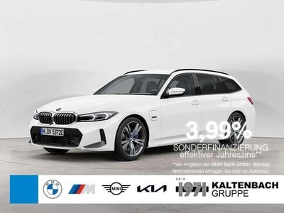 Weiß Gebraucht 2022 BMW 330 M Sport Kombi | 30.690 € (Fairer Preis)