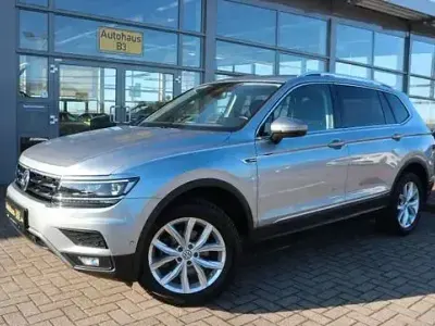 Gebraucht VW Tiguan Allspace Highline 150 PS (110 kW) 2020 Silber SUV