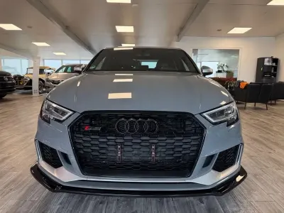 Gebraucht Audi RS3 Comfort 400 PS (294 kW) 2018 Grau Limousine