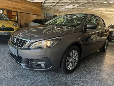 Occasion Peugeot 308 Allure 131 PK (96 kW) 2021 Grijs Sedan