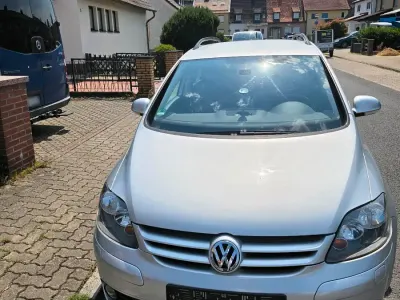 Gebraucht VW Golf Plus Cross 122 PS (89 kW) 2009 Silber Limousine