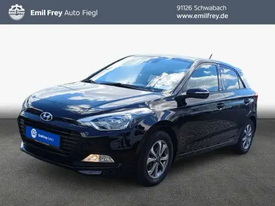 Gebraucht Hyundai i20 Active 120 PS (88 kW) 2018 Schwarz Kleinwagen