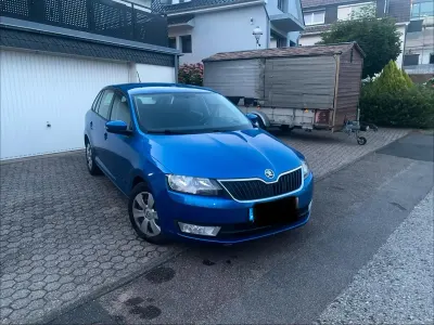Gebraucht Skoda Rapid Joy 90 PS (66 kW) 2016 Blau Kleinwagen