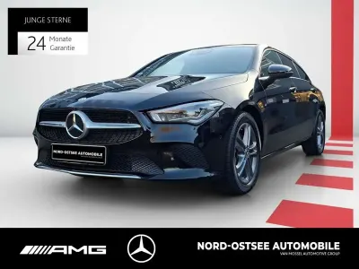 Gebraucht Mercedes CLA220 Progressive 190 PS (139 kW) 2022 Unilack nachtschwarz Limousine