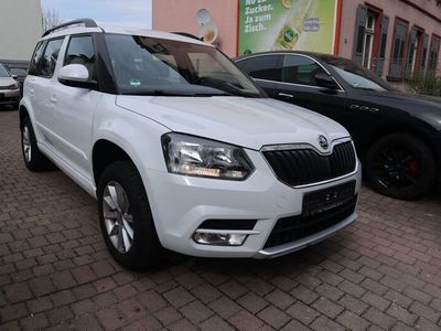 gebraucht Skoda Yeti Ambition/AHK/Sitzheizung/PDC/8-Fach/Scheckh