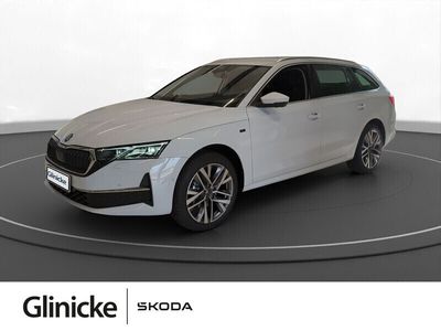 Weiß Gebraucht 2022 Skoda Octavia Tour Kombi | 42.990 €