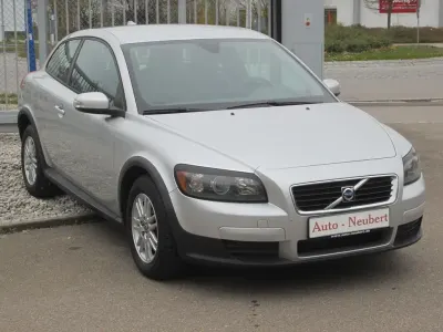 Gebraucht Volvo C30 Kinetic 145 PS (106 kW) 2009 Silver (metallic) Kleinwagen