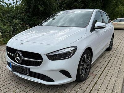 Mercedes B200