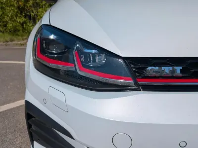 Second-hand VW Golf VII GTI 230 CP (169 kW) 2017 Alb Hatchback