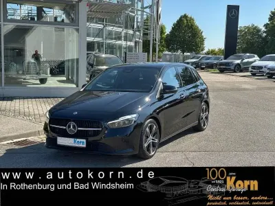 Gebraucht Mercedes B200 Progressive 163 PS (119 kW) 2024 Schwarz Kleinwagen