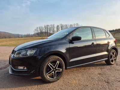 Gebraucht VW Polo LOUNGE 75 PS (55 kW) 2015 Schwarz Limousine